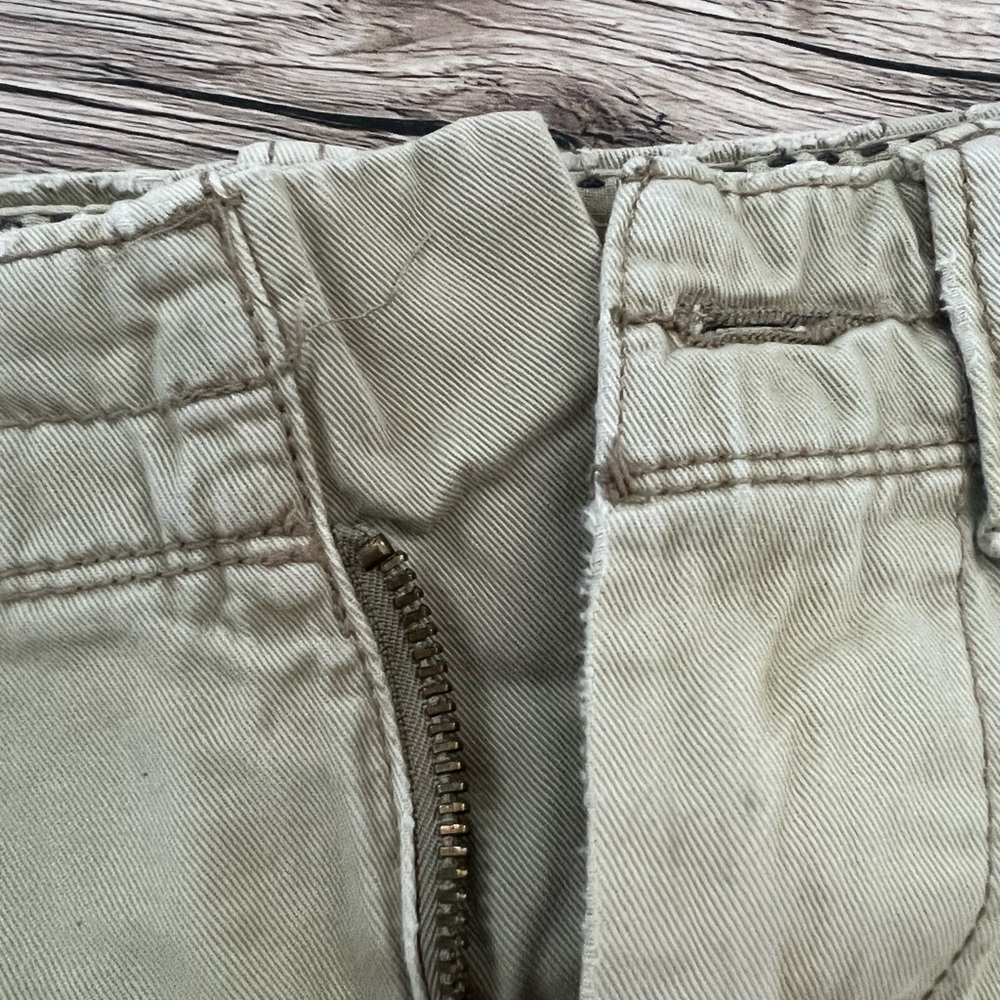 Khakis - Picture 2 of 5